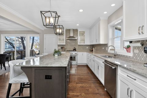 Tiny photo for 4343 Elm Street, Downers Grove, IL 60515 (MLS # 12577662)