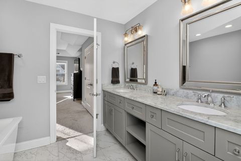 Tiny photo for 4343 Elm Street, Downers Grove, IL 60515 (MLS # 12577662)