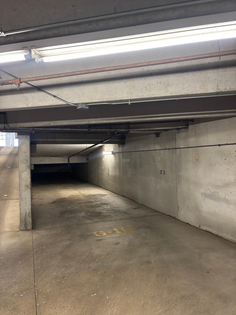 510 W Erie Street G-16