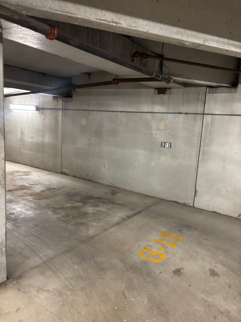 510 W Erie Street G-16