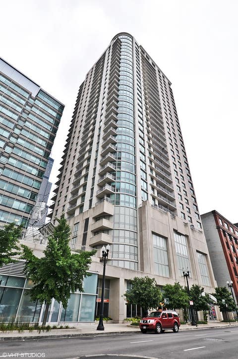Photo of 125 S JEFFERSON Street #1905, Chicago, IL 60661 (MLS # 12736567)