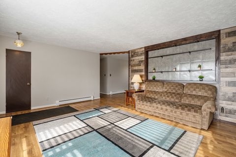 Tiny photo for 502 W 7th Street, Lockport, IL 60441 (MLS # 12528982)