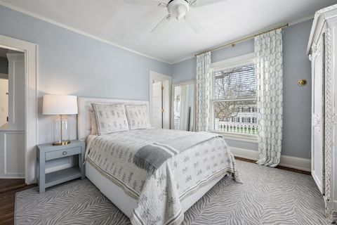 Tiny photo for 307 Abbotsford Road, Kenilworth, IL 60043 (MLS # 12598227)