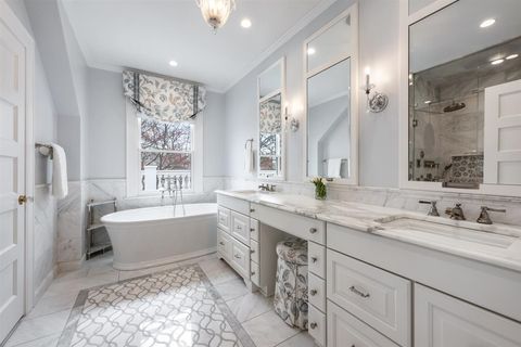 Tiny photo for 307 Abbotsford Road, Kenilworth, IL 60043 (MLS # 12598227)