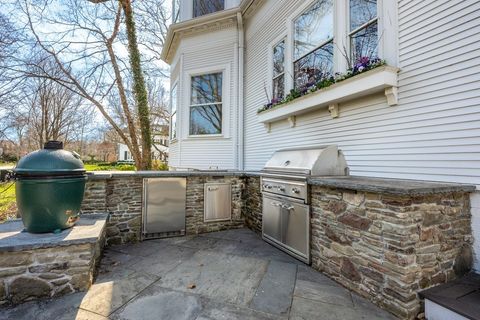 Tiny photo for 307 Abbotsford Road, Kenilworth, IL 60043 (MLS # 12598227)