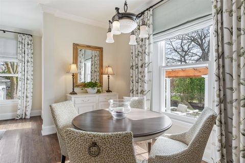 Tiny photo for 307 Abbotsford Road, Kenilworth, IL 60043 (MLS # 12598227)