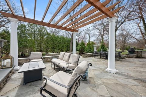 Tiny photo for 307 Abbotsford Road, Kenilworth, IL 60043 (MLS # 12598227)