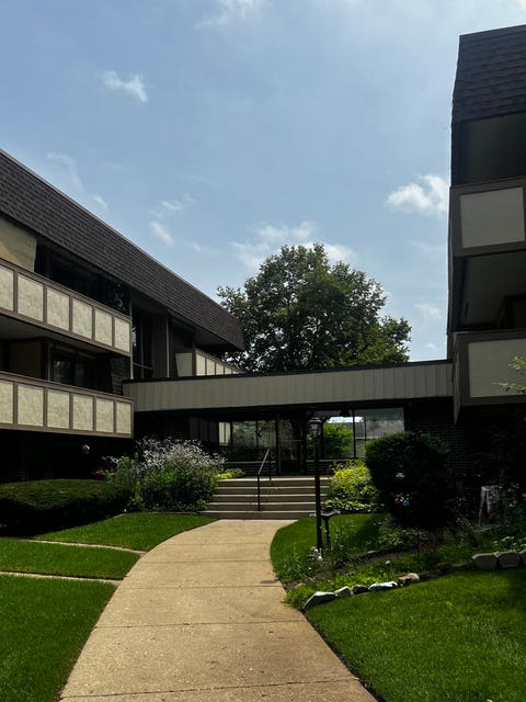 Photo of 437 Cavalier Court #111, West Dundee, IL 60118 (MLS # 12690477)