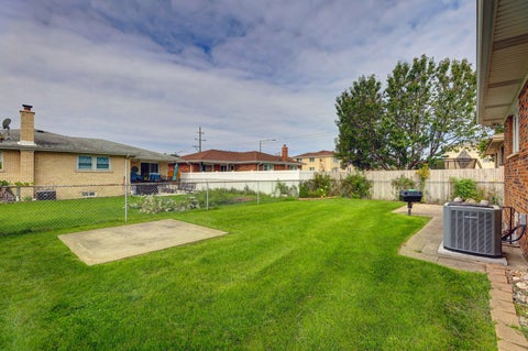 Tiny photo for 4734 N maria Court, Chicago, IL 60656 (MLS # 12768849)