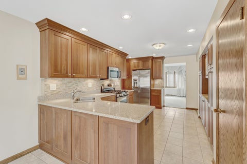 Tiny photo for 4734 N maria Court, Chicago, IL 60656 (MLS # 12768849)