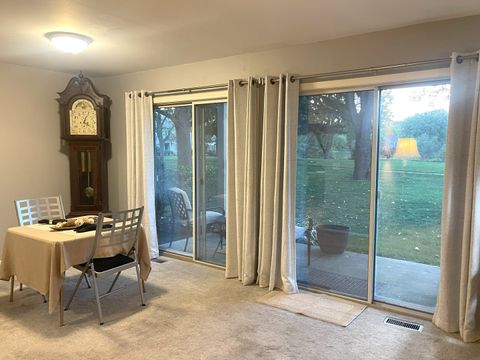 Tiny photo for 1510 Seville Court #A1, Wheeling, IL 60090 (MLS # 12364242)