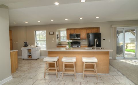Tiny photo for 1292 LILAC Lane, Carol Stream, IL 60188 (MLS # 12609185)