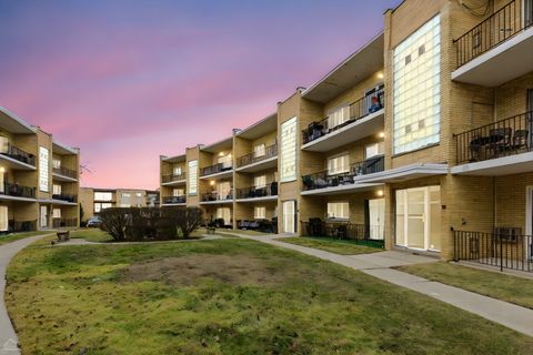 Tiny photo for 10300 S Pulaski Road #110A, Oak Lawn, IL 60453 (MLS # 12575676)