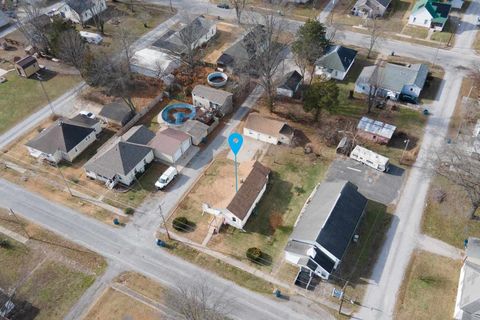 Tiny photo for 407 Church Street, Christopher, IL 62822 (MLS # 100000602)