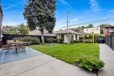 Tiny photo for 6239 N Campbell Avenue, Chicago, IL 60659 (MLS # 12771944)