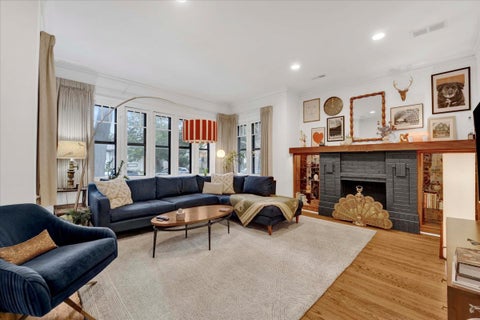 Tiny photo for 6239 N Campbell Avenue, Chicago, IL 60659 (MLS # 12771944)