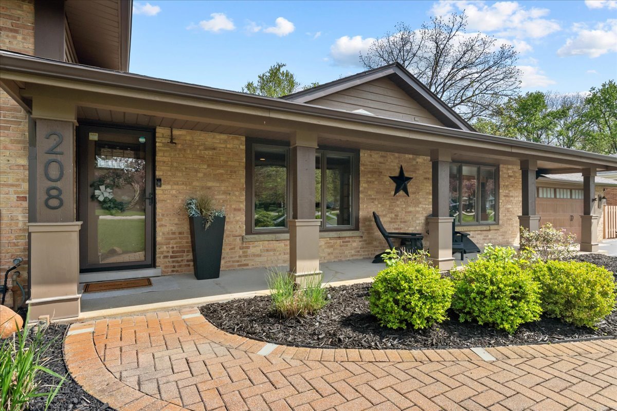 208 North Parkway