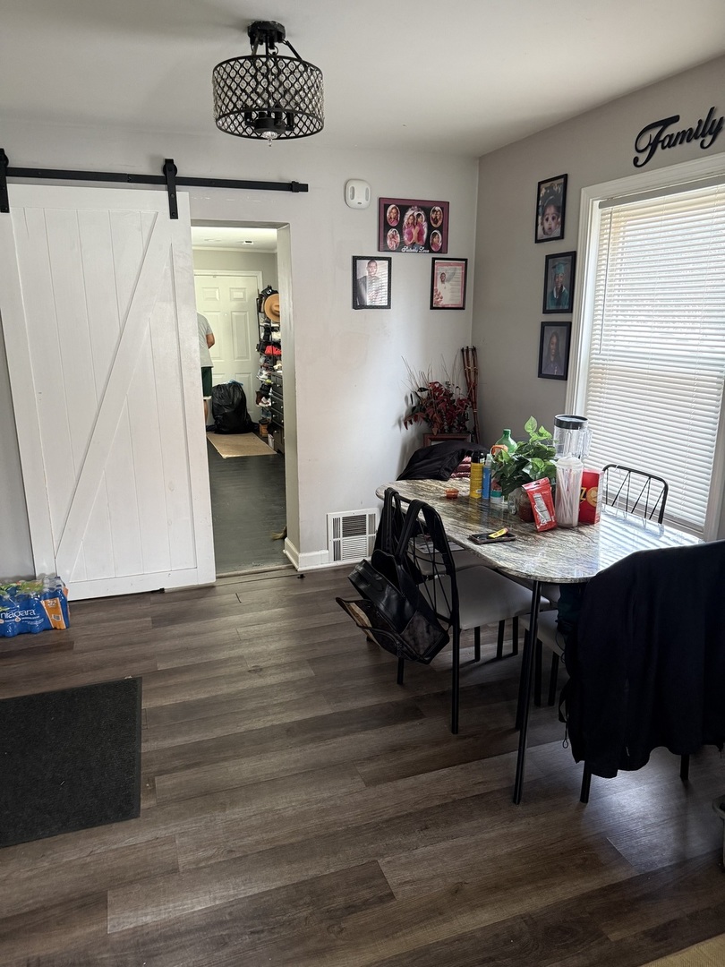 14211 S Wabash Avenue