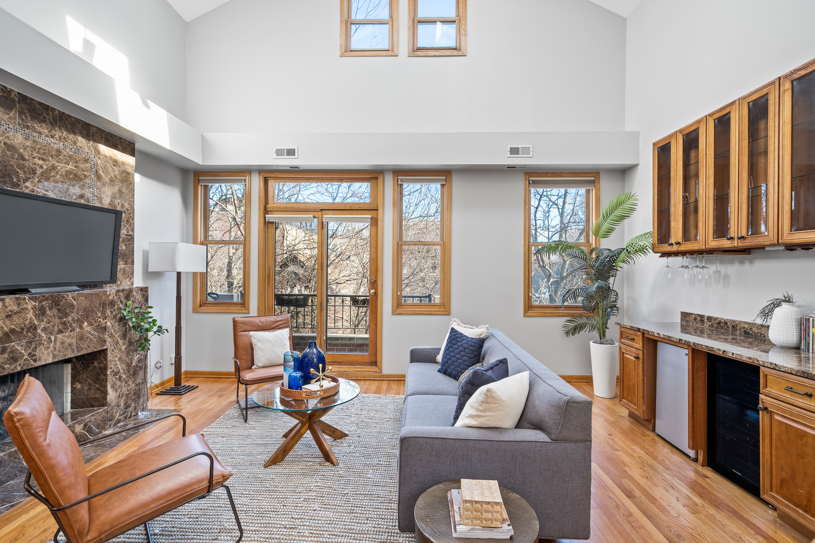 1056 N Marshfield Avenue 3