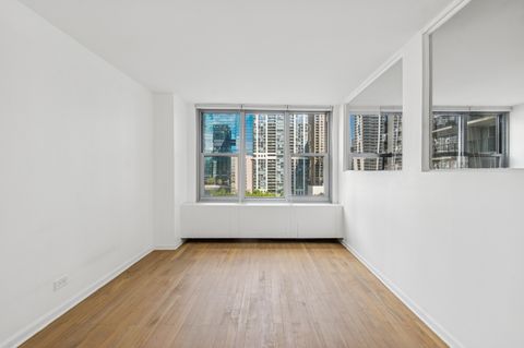 Tiny photo for 400 E RANDOLPH Street #1016, Chicago, IL 60601 (MLS # 12484176)