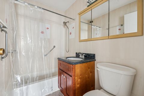 Tiny photo for 400 E RANDOLPH Street #1016, Chicago, IL 60601 (MLS # 12484176)
