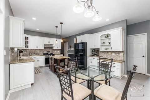 Tiny photo for 2643 Lupine Circle, Naperville, IL 60564 (MLS # 12482398)