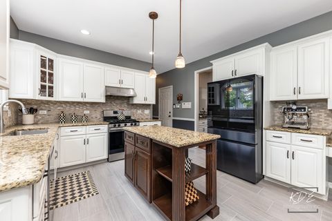 Tiny photo for 2643 Lupine Circle, Naperville, IL 60564 (MLS # 12482398)