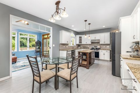 Tiny photo for 2643 Lupine Circle, Naperville, IL 60564 (MLS # 12482398)