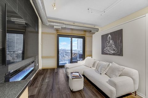 Tiny photo for 212 E CULLERTON Street #811, Chicago, IL 60616 (MLS # 12610276)