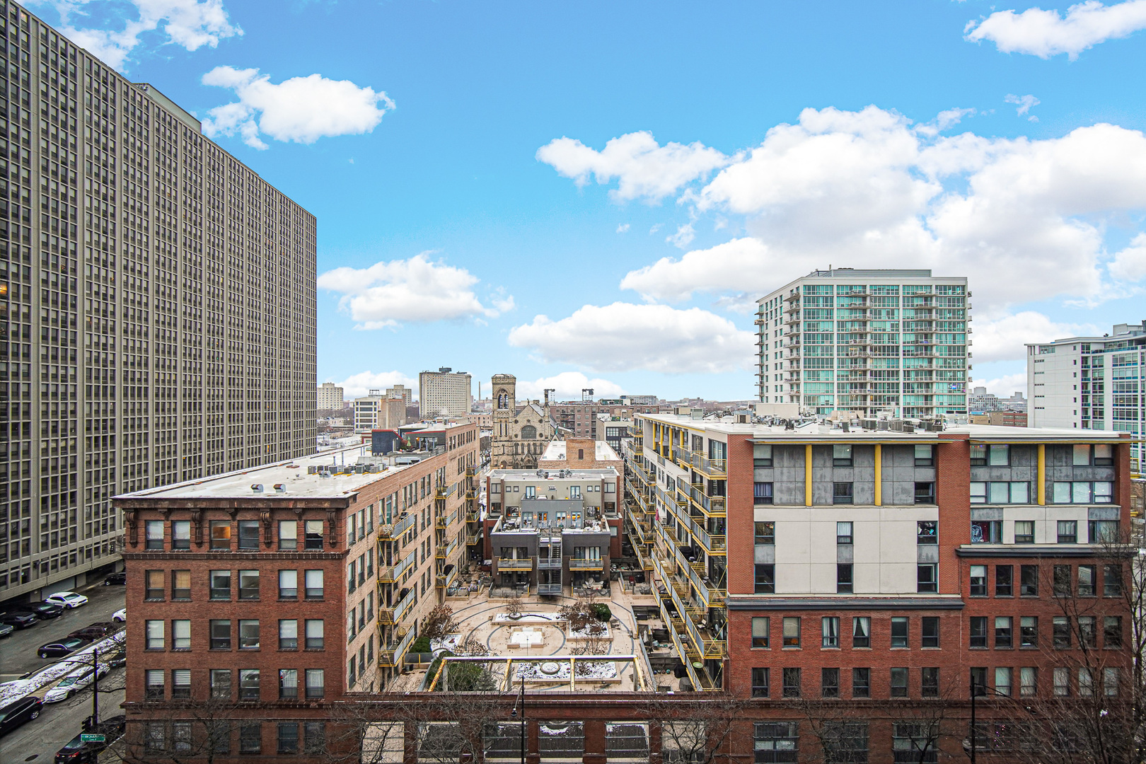 212 E CULLERTON Street 811