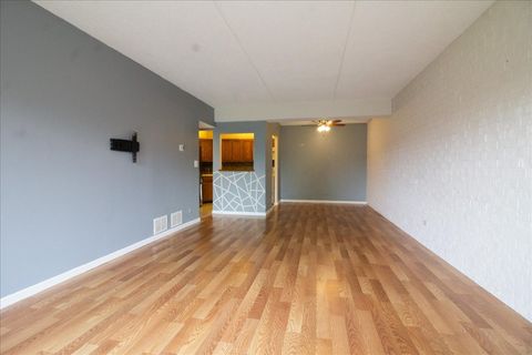 Tiny photo for 1424 Woodbridge Road #2C, Joliet, IL 60436 (MLS # 12414225)