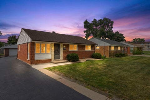 Tiny photo for 2808 S 10th Avenue, Broadview, IL 60155 (MLS # 12746645)