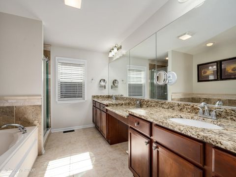 Tiny photo for 3644 N Avondale Avenue, Chicago, IL 60618 (MLS # 12617655)