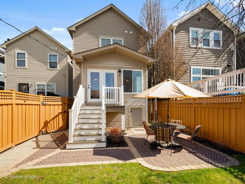 Tiny photo for 3644 N Avondale Avenue, Chicago, IL 60618 (MLS # 12617655)