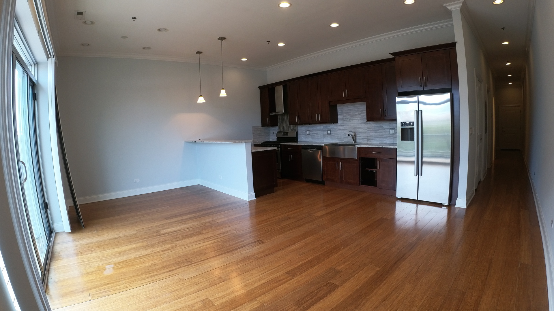 1609 W Warren Boulevard 402