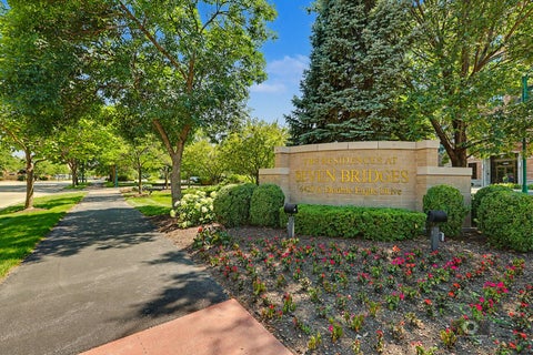 Tiny photo for 6420 Double Eagle Drive #905, Woodridge, IL 60517 (MLS # 12706638)