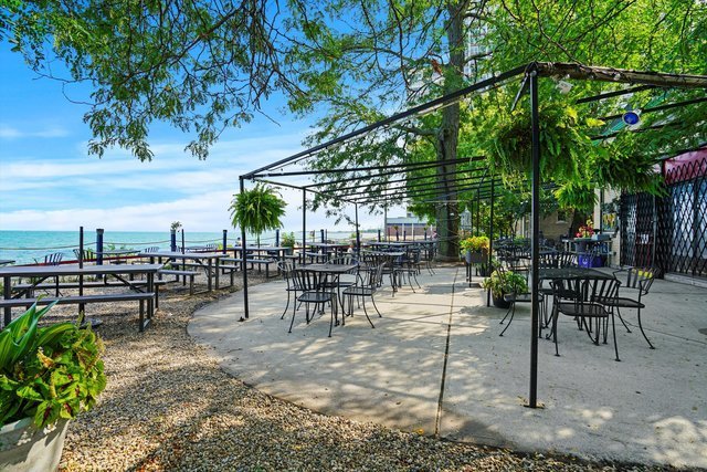 6171 N Sheridan Road 1102