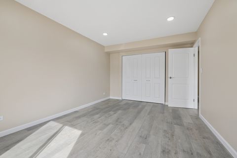 Tiny photo for 125 Gregory Street #4, Aurora, IL 60504 (MLS # 12611120)