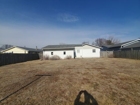 Tiny photo for 2239 13th Avenue S, Clinton, IA 52372 (MLS # 12593216)