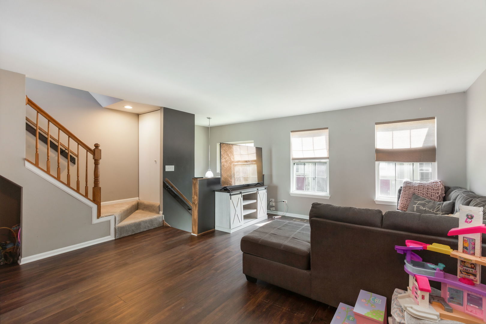 18619 W Sterling Court