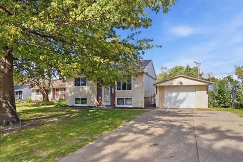 Tiny photo for 315 29th Avenue, Milan, IL 61264 (MLS # 12784111)