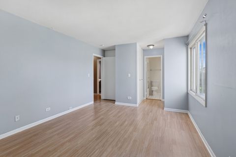 Tiny photo for 3108 Roberts Drive #5, Woodridge, IL 60517 (MLS # 12483632)