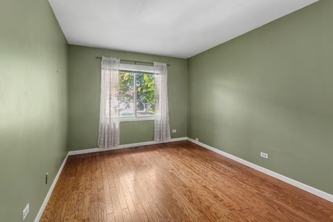 Tiny photo for 3108 Roberts Drive #5, Woodridge, IL 60517 (MLS # 12483632)