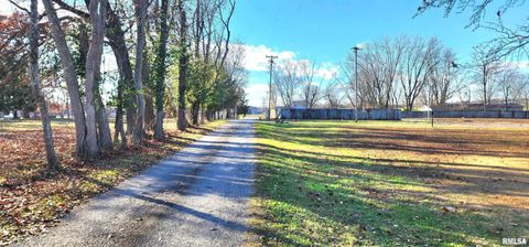 Tiny photo for 7306 Norris Drive, Marion, IL 62959 (MLS # EB460609)