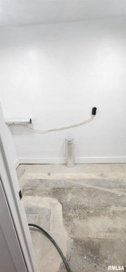 Tiny photo for 7306 Norris Drive, Marion, IL 62959 (MLS # EB460609)