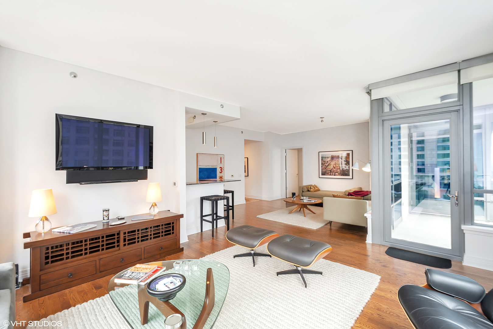 600 N LAKE SHORE Drive 1808