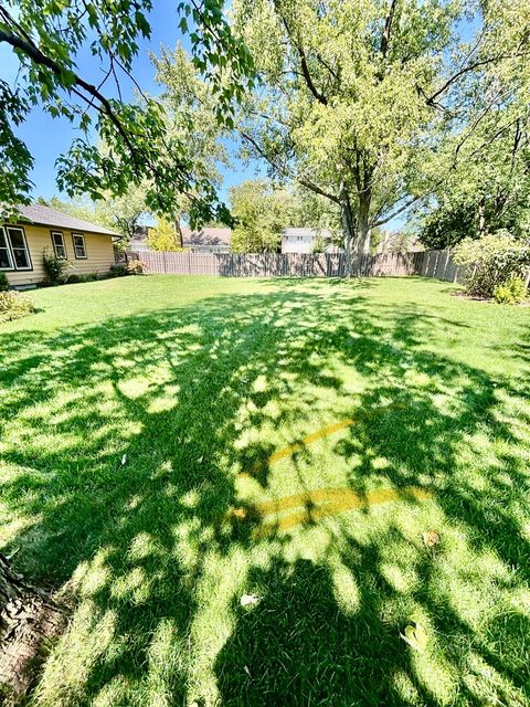 Tiny photo for 722 N Pinecrest Road, Bolingbrook, IL 60440 (MLS # 12472827)