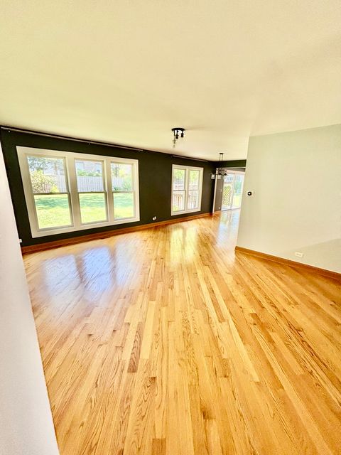 Tiny photo for 722 N Pinecrest Road, Bolingbrook, IL 60440 (MLS # 12472827)