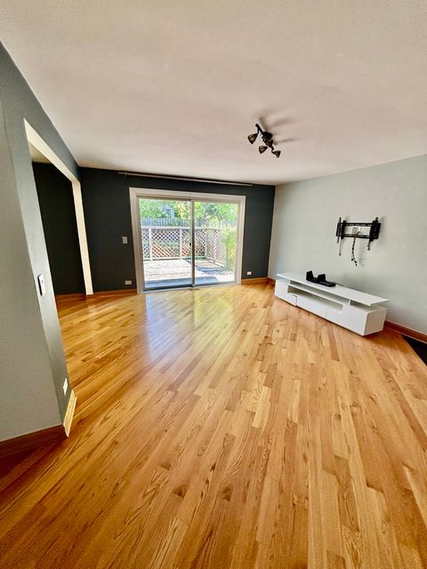 Tiny photo for 722 N Pinecrest Road, Bolingbrook, IL 60440 (MLS # 12472827)