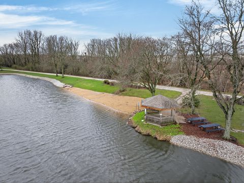 Tiny photo for 0N132 Ennerdale Lane #1407, Winfield, IL 60190 (MLS # 12605232)